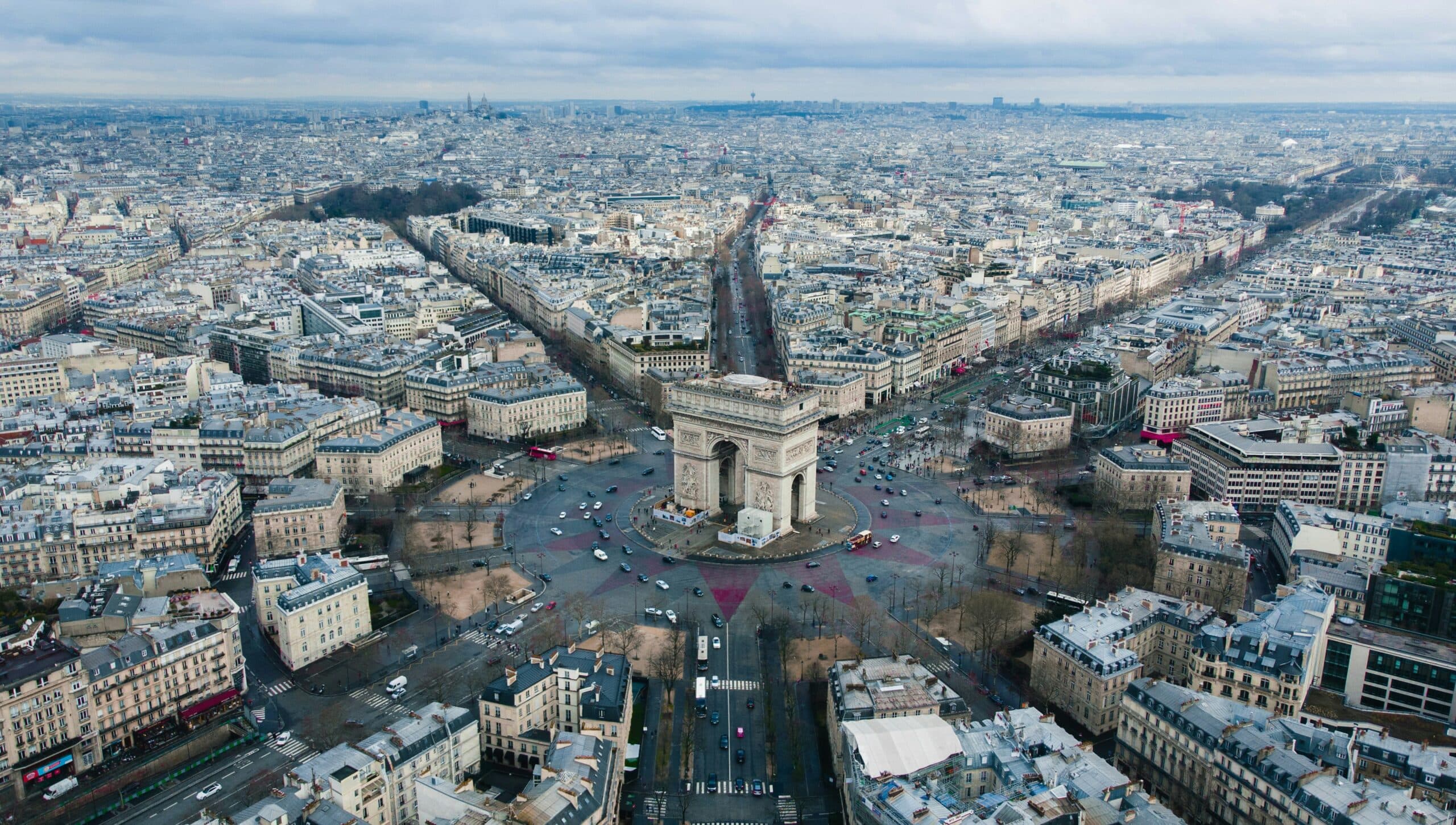 France medical cannabis prescriber bottleneck: 2,291 trained clinicians to serve projected 100,000 patients vs Germany's 2,700+ prescribers